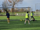 Training S.K.N.W.K. 1 van zaterdag 25 november 2023 (80/90)